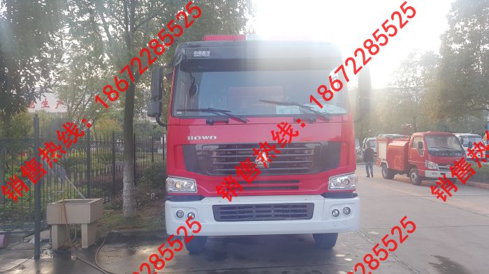 豪沃重型泡沫消防車