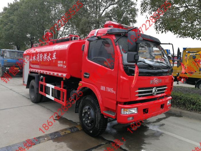 多利卡消防灑水車