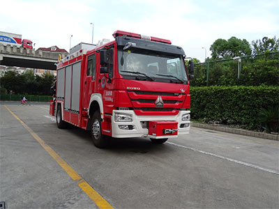 汕德卡搶險救援消防車