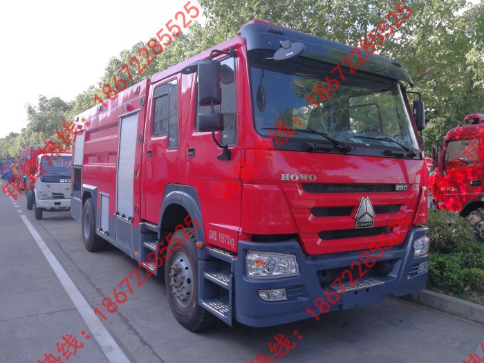 重汽汕德卡消防車
